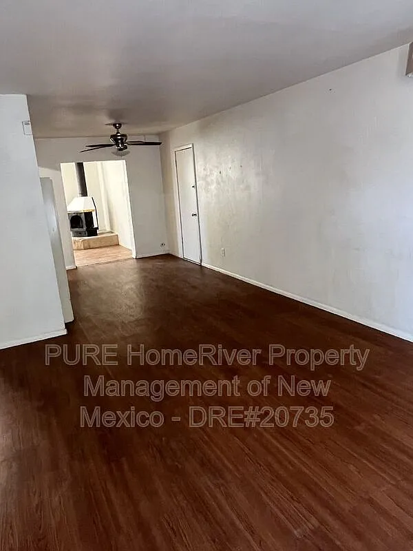 3 bed, 1.0 bath, 1176 sqft, $1,525 — Photo 2