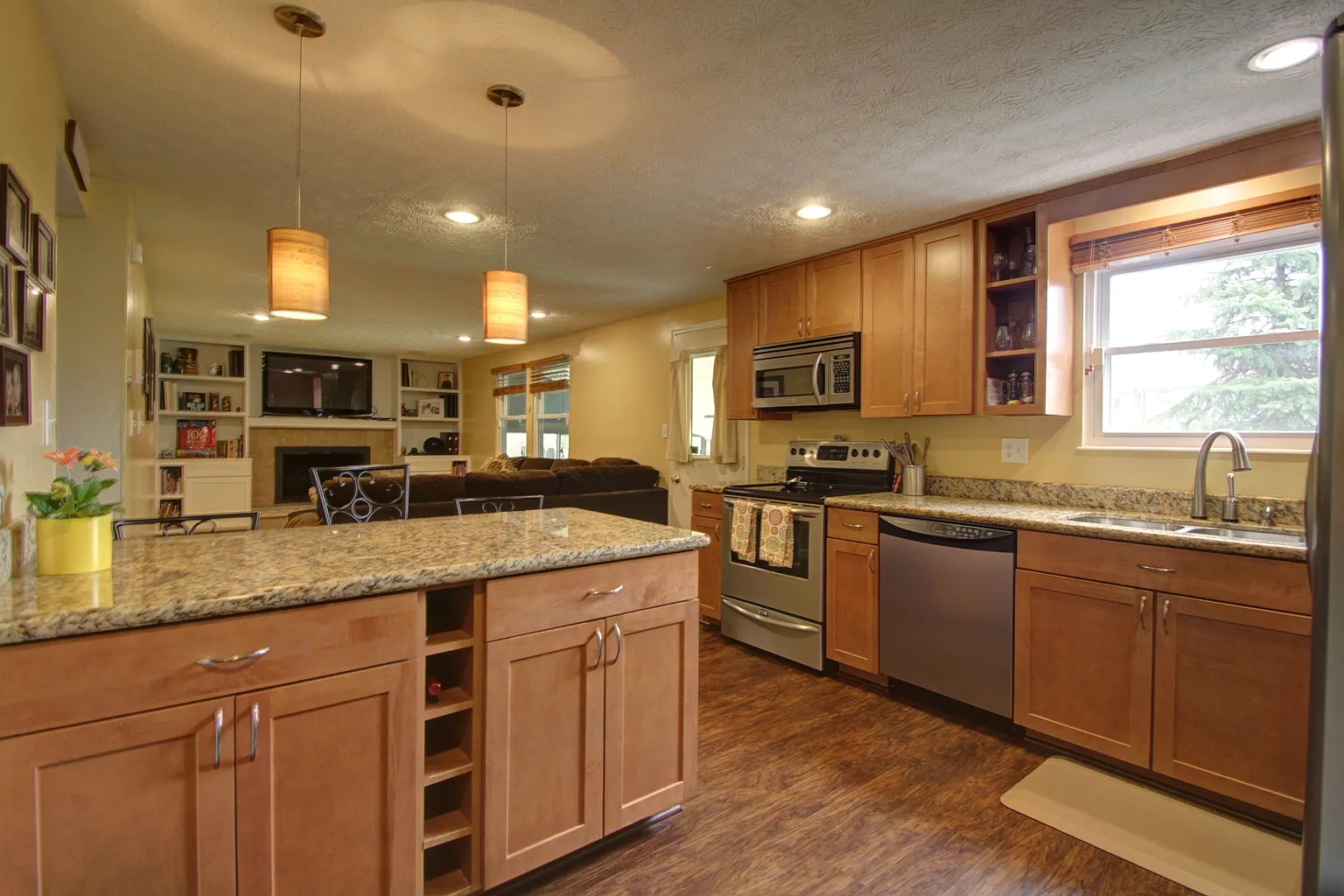 5253 Wagon Wheel Ln photo 1