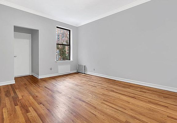 4th image of 311 E 73rd St APT 4B