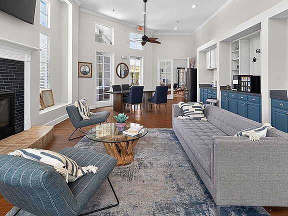 2nd image of 1015 Ohana Way #6-206