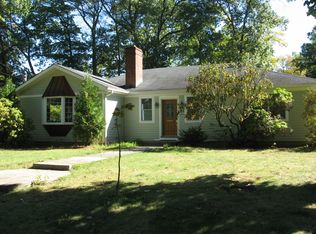 3 Oak St, Allendale, NJ 07401