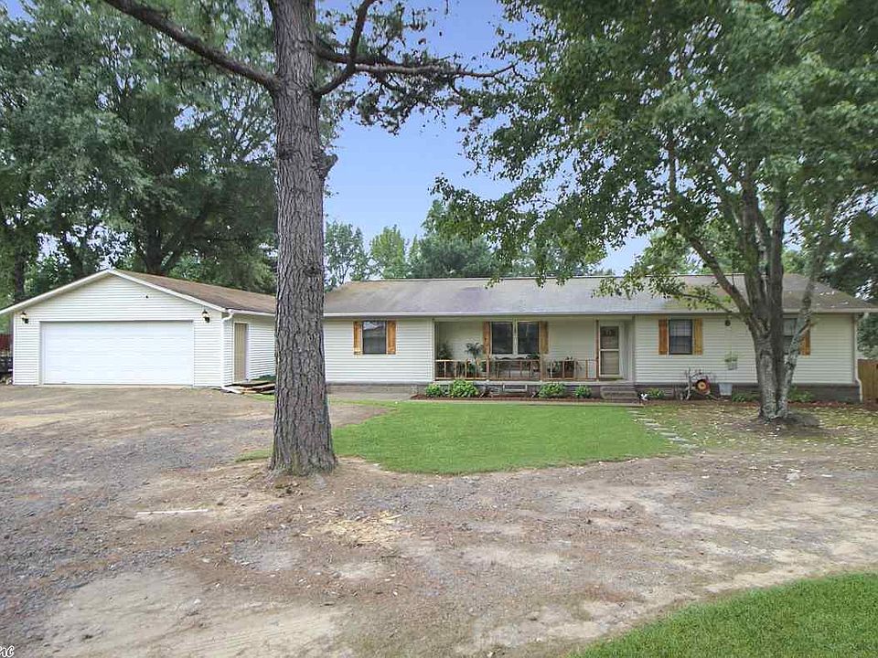 1st image of 124 Green Willow Ln