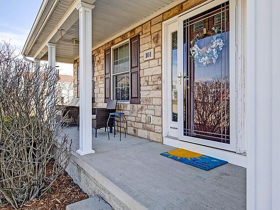 2nd image of 101 Hummock Dr