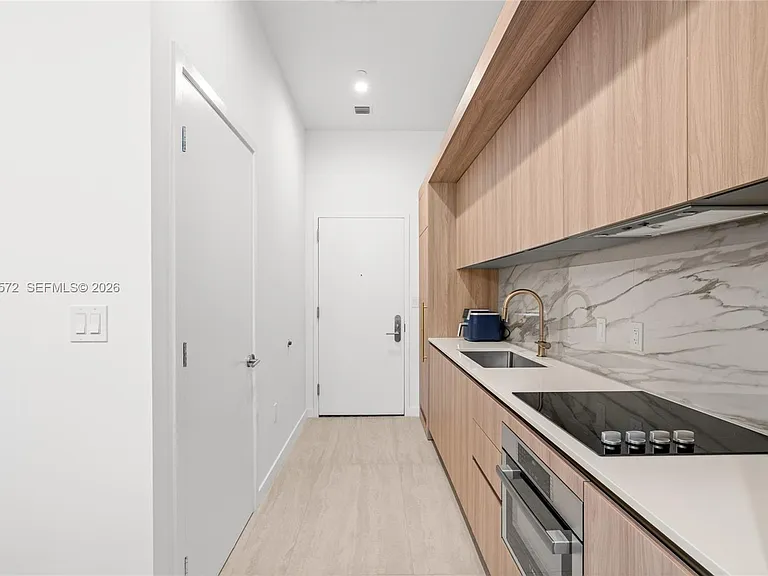 77 SE 5th St #507 — Photo 11