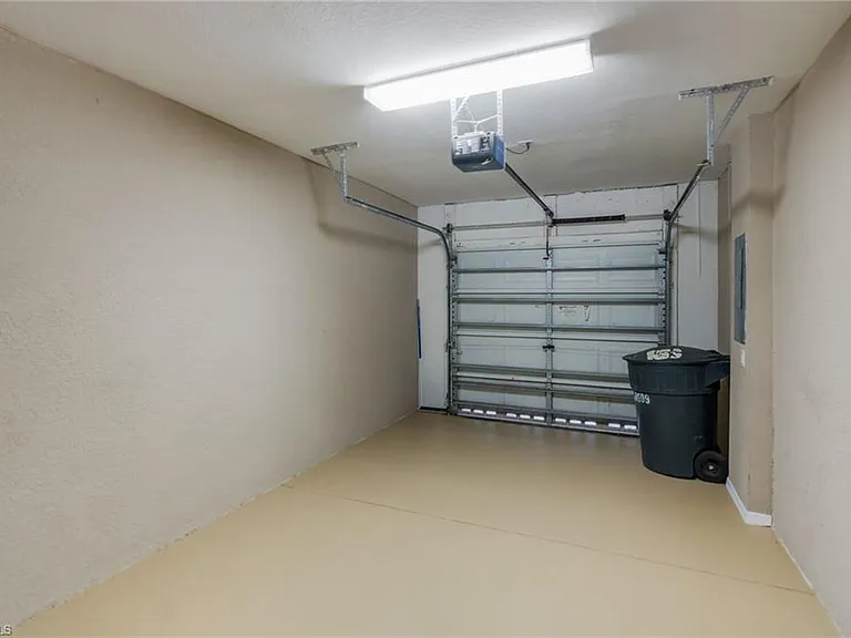 8599 Athena Ct — Photo 24
