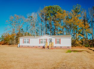 170 Beth Dr, Lumberton, NC 28358