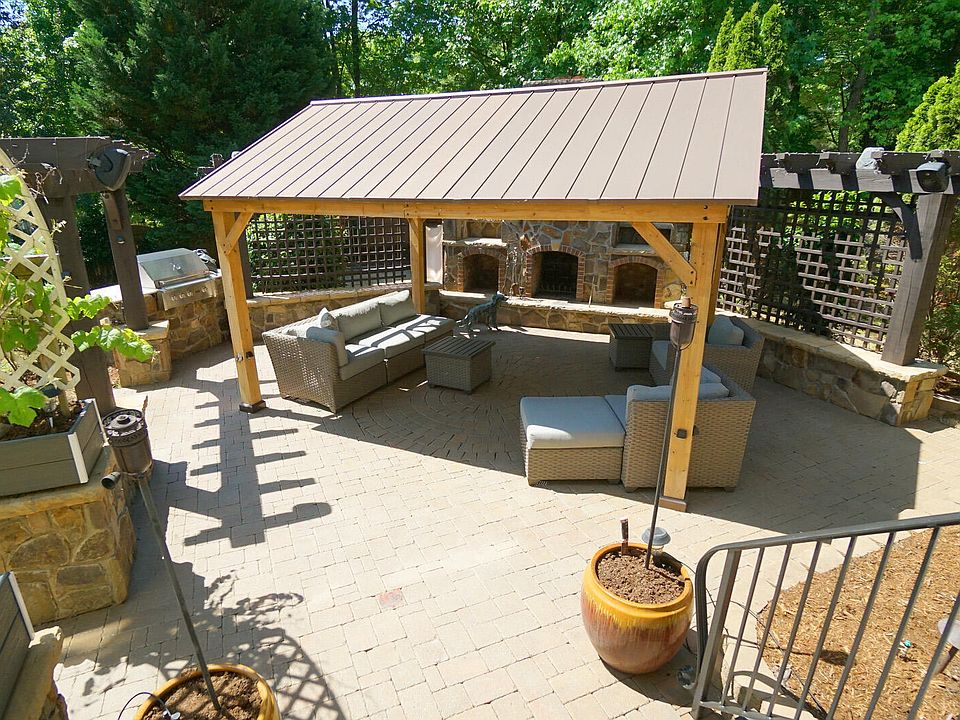 8607 Stonechase Dr, Raleigh, NC 27613 | MLS #10165979 | Zillow