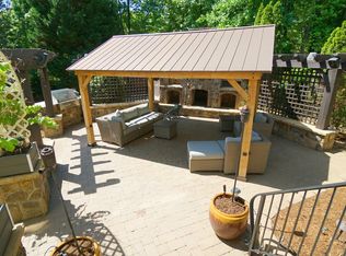 8607 Stonechase Dr, Raleigh, NC 27613