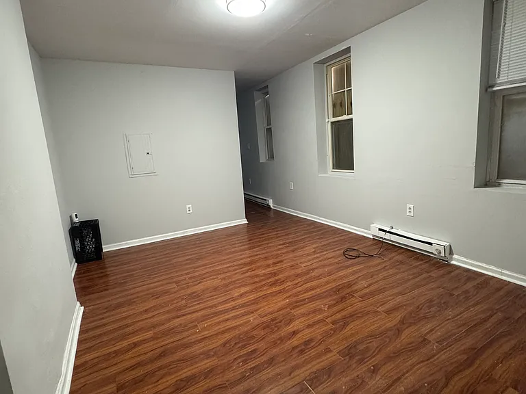 2121 N 22nd St #1 — Photo 8
