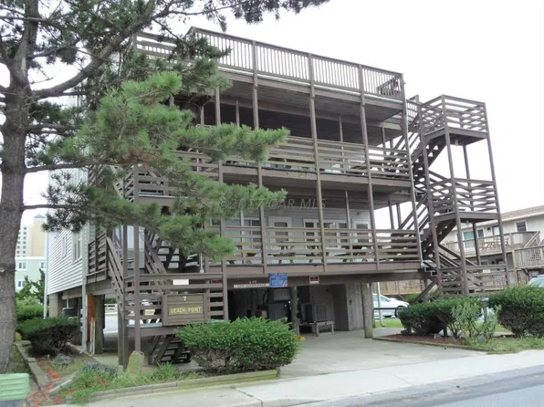 7 52nd St Unit 202, Ocean City, MD 21842