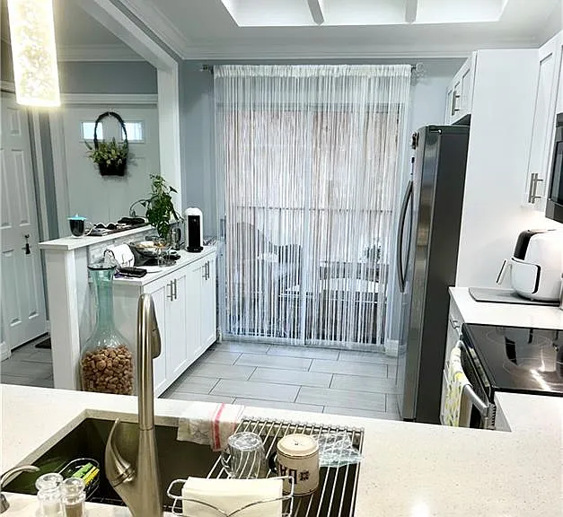 4021 Ice Castle Way #4 — Photo 7