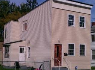 413 14th St, Watervliet, NY 12189