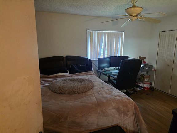 2nd image of 959 SE 2nd Avenue #135