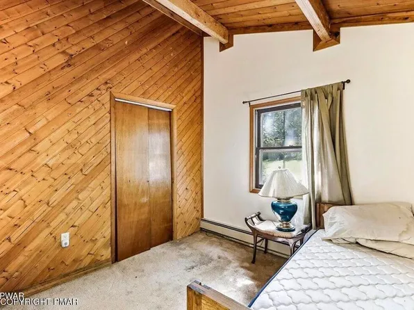 166 Pheasant Run, Bushkill, PA 18324
