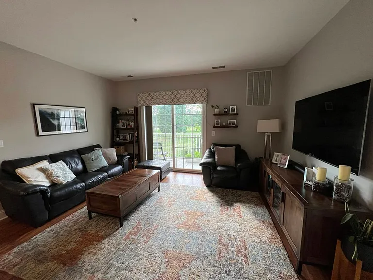 3111 Windsor Park Ct — Photo 5