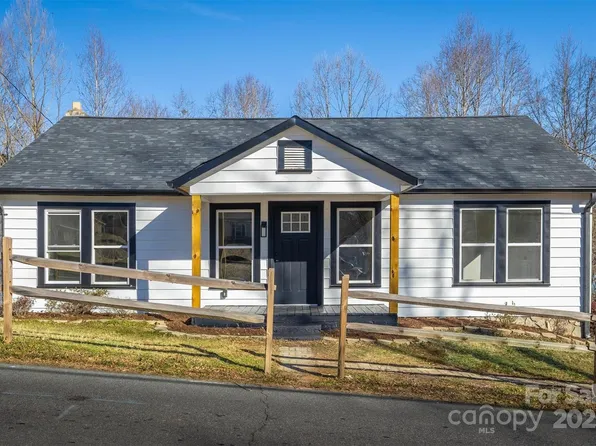 812 Pineburr Ave SE, Valdese, NC 28690