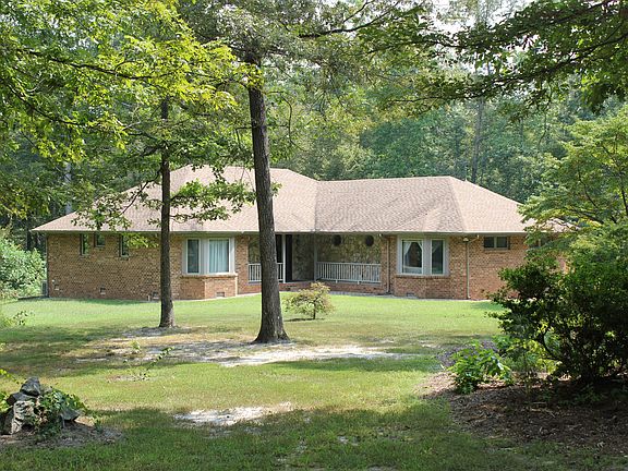3rd image of 4002 Fraley Dr