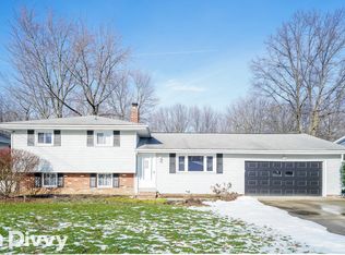 8069 Bellflower Rd, Mentor, OH 44060