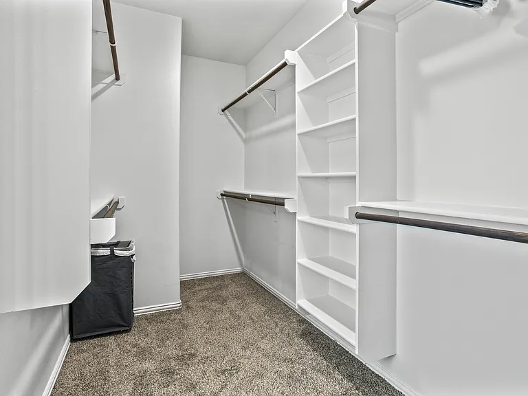 2313 Ridgeway Rd — Photo 18