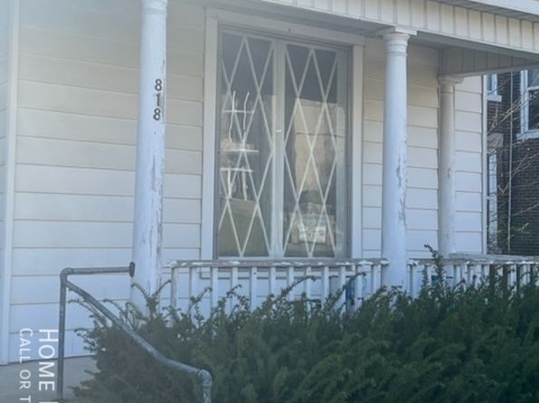 818 High St