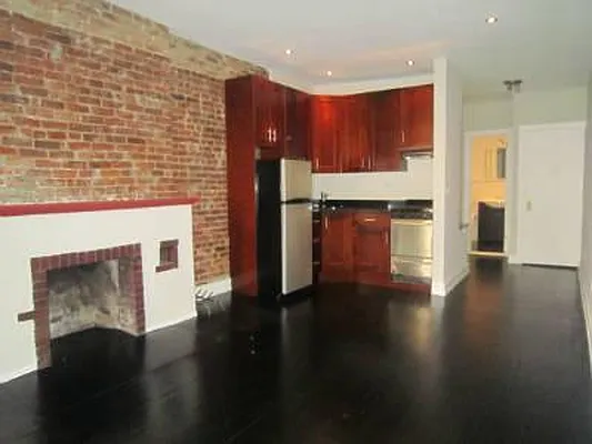 Rented by Immac Realty | media 21
