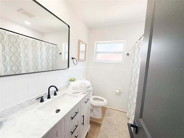 3054 Adrian Ave — Photo 13