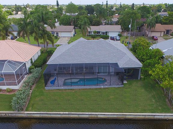 Back of House Pool/Lanai