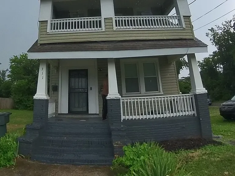 311 W 27th St #A — Photo 26