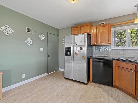 4th image of N6637 Juniper ROAD