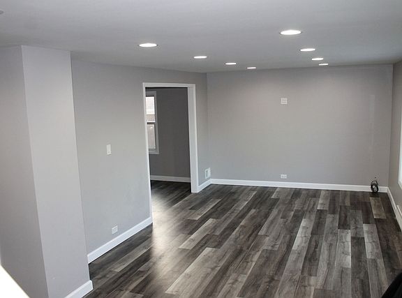 4th image of 271 Major Dr #1