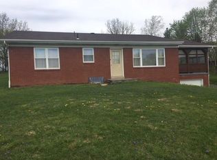1742 Saxonburg Blvd, Tarentum, PA 15084