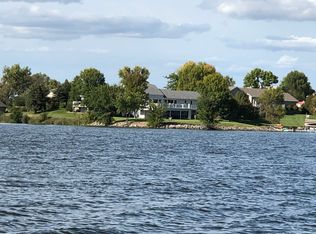 379979 N Shore Dr, Aberdeen, SD 57401