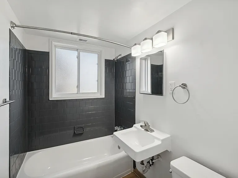 ReNew Alexandria — Photo 25