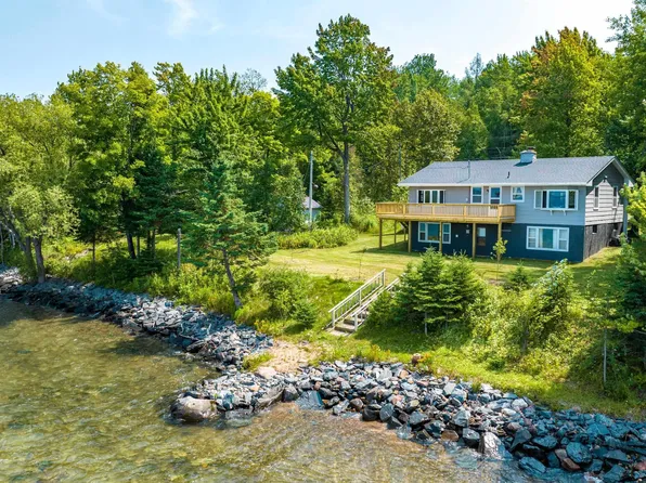 14662 Pequaming Rd, Lanse, MI 49946