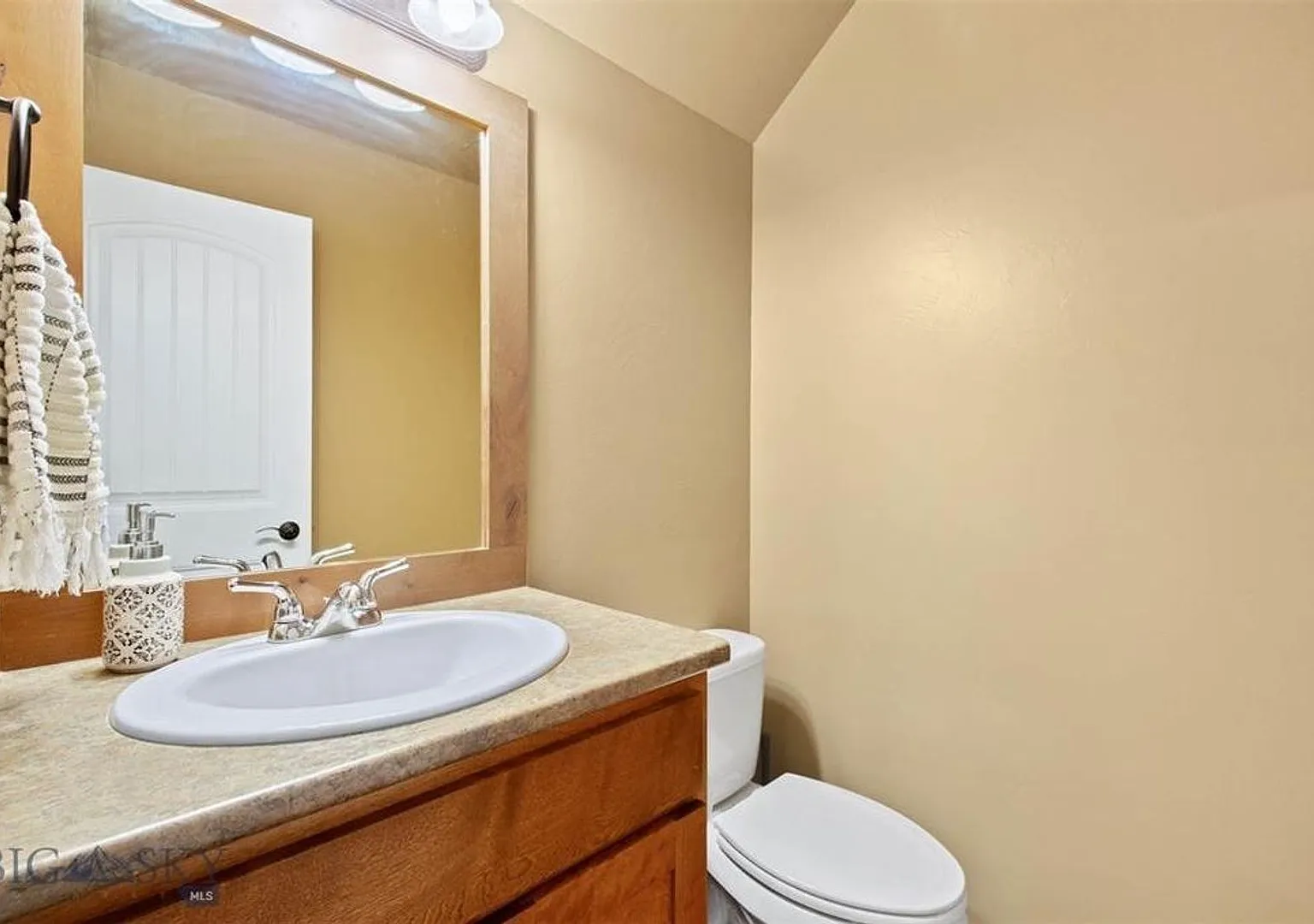 86 Tail Feather Lane Unit B — Photo 4