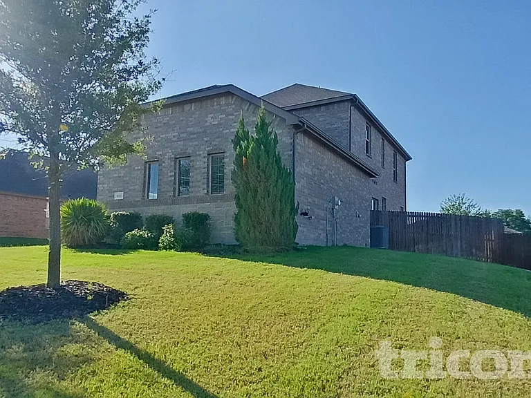 612 Golden Bell Dr — Photo 12
