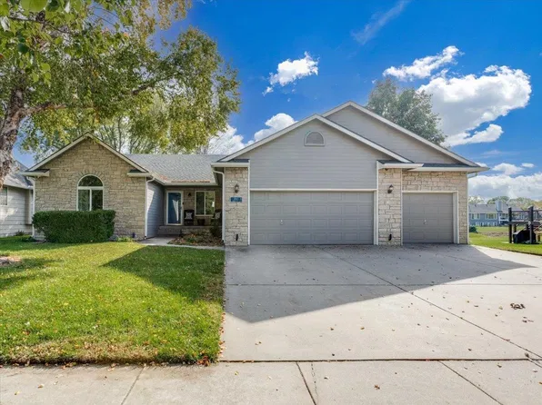 3213 N Forest Lakes St, Wichita, KS 67205
