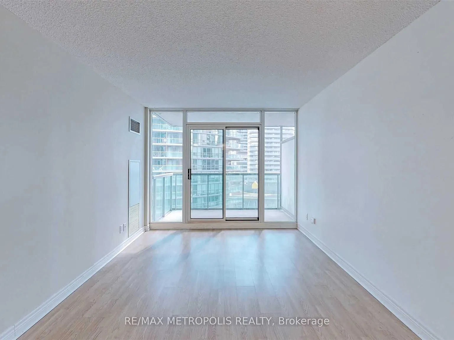 1 bed, $2,300 — Photo 2