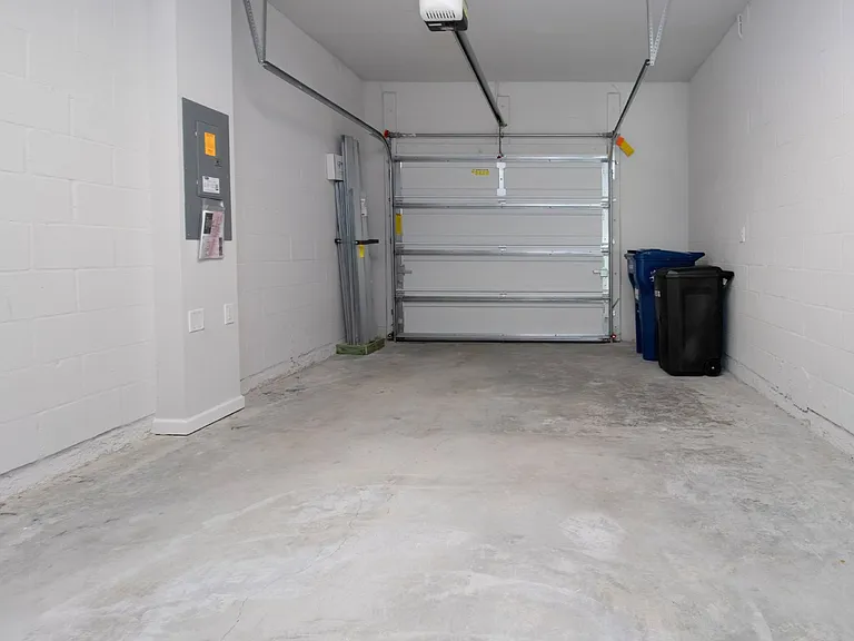 11518 Rolling Green Dr — Photo 45