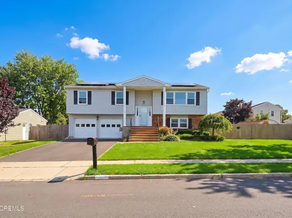 119 Pine Needle Street, Howell, NJ 07731