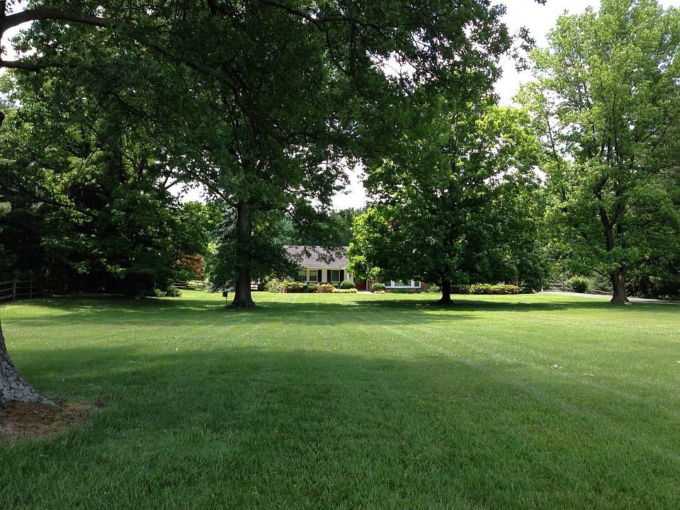 3.4 Acre Equestrian Dream