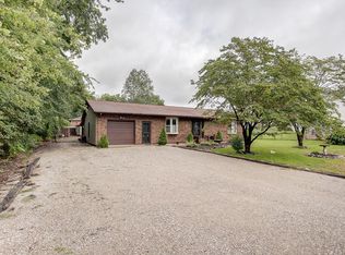5 Oakview Dr, Belleville, IL