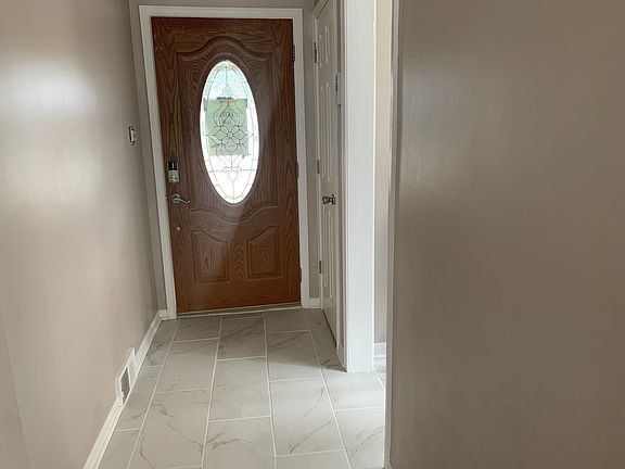 3rd image of 9846 S Campbell Ave