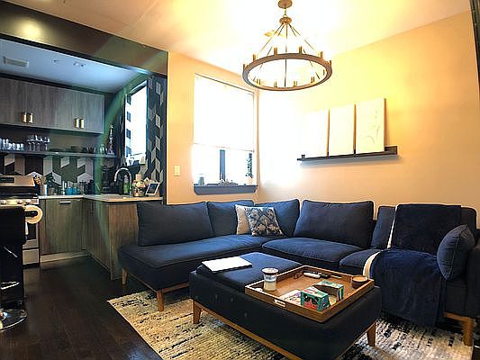 5th image of 1485 Gates Ave #5R