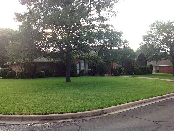 3rd image of 1109 Cimmarron Dr