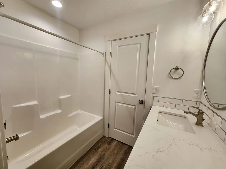 $1500 off your 1st months rent! — Photo 18