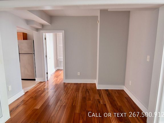4th image of 4900 Pine St APT 4