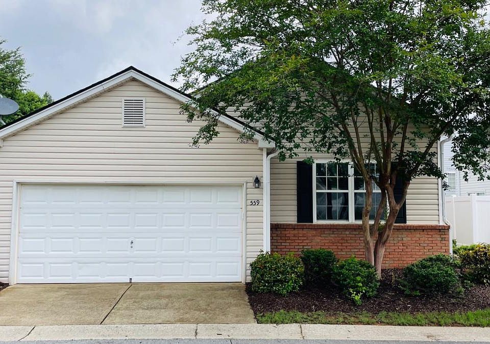 1st image of 559 W Oaks Dr
