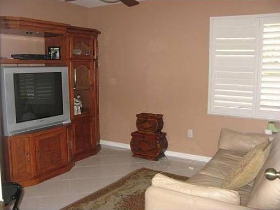 4th image of 7437 Granville Dr #205
