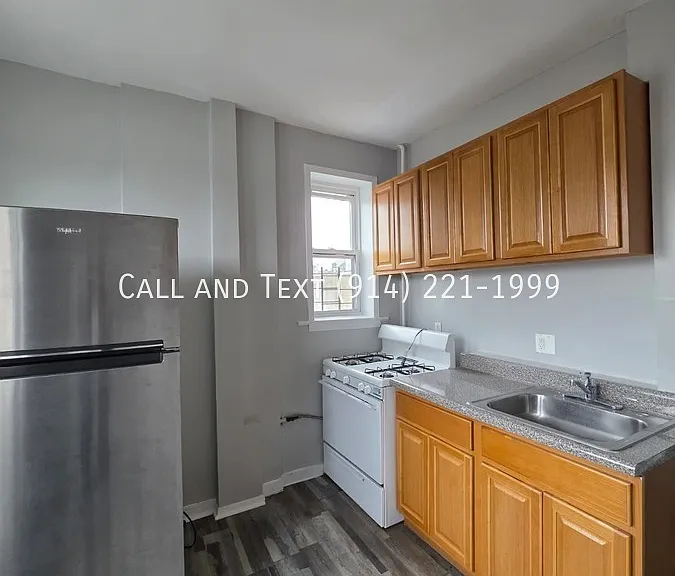 41 Linden St #4N — Photo 2